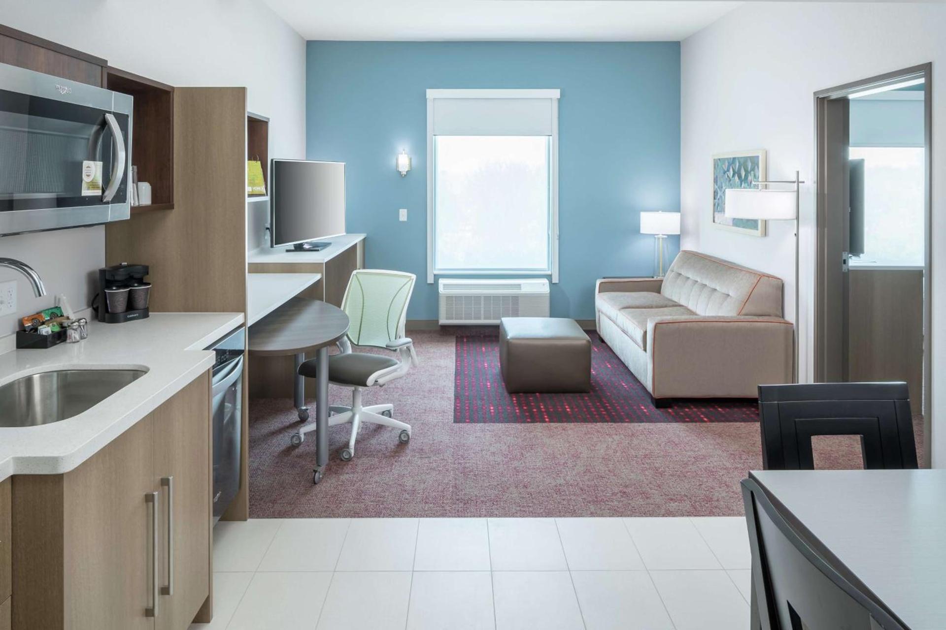 Home2 Suites By Hilton Orlando Airport photo 32