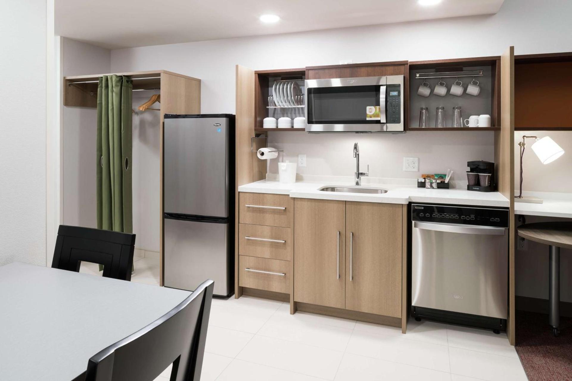 Home2 Suites By Hilton Orlando Airport photo 42