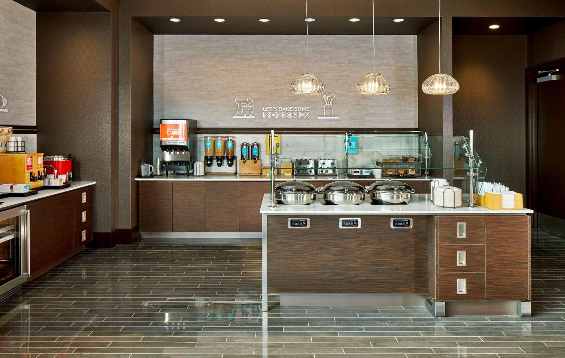 Hampton Inn & Suites Atlanta-Midtown, Ga photo 16