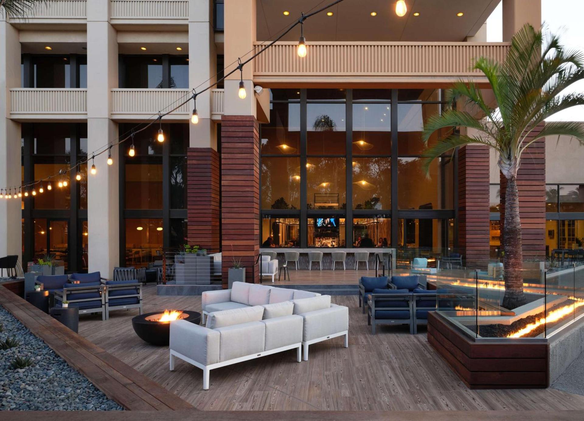 Hotel Fera Anaheim, a DoubleTree by Hilton Hotel photo 4