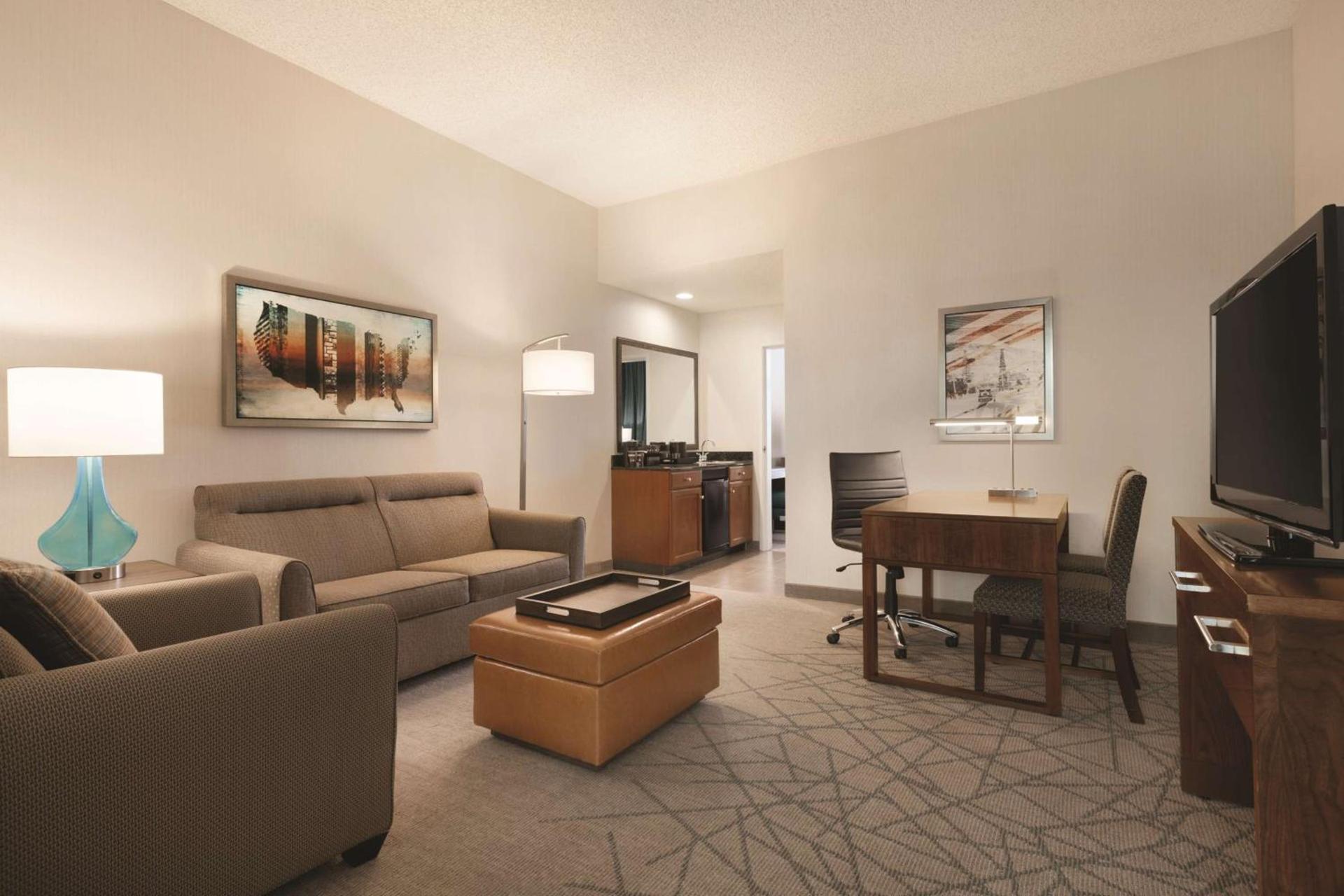 Embassy Suites by Hilton Brea - North Orange County photo 26