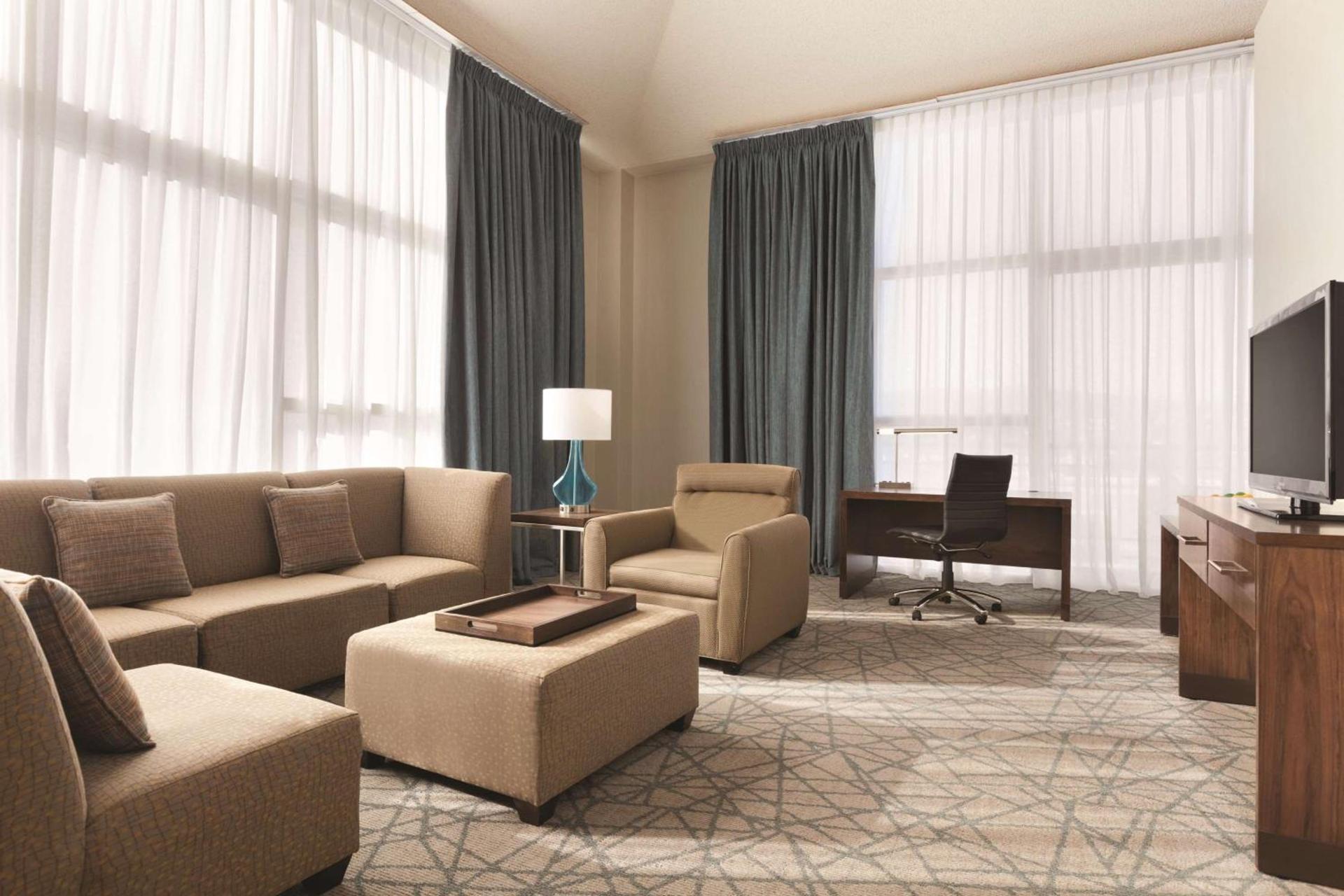 Embassy Suites by Hilton Brea - North Orange County photo 28
