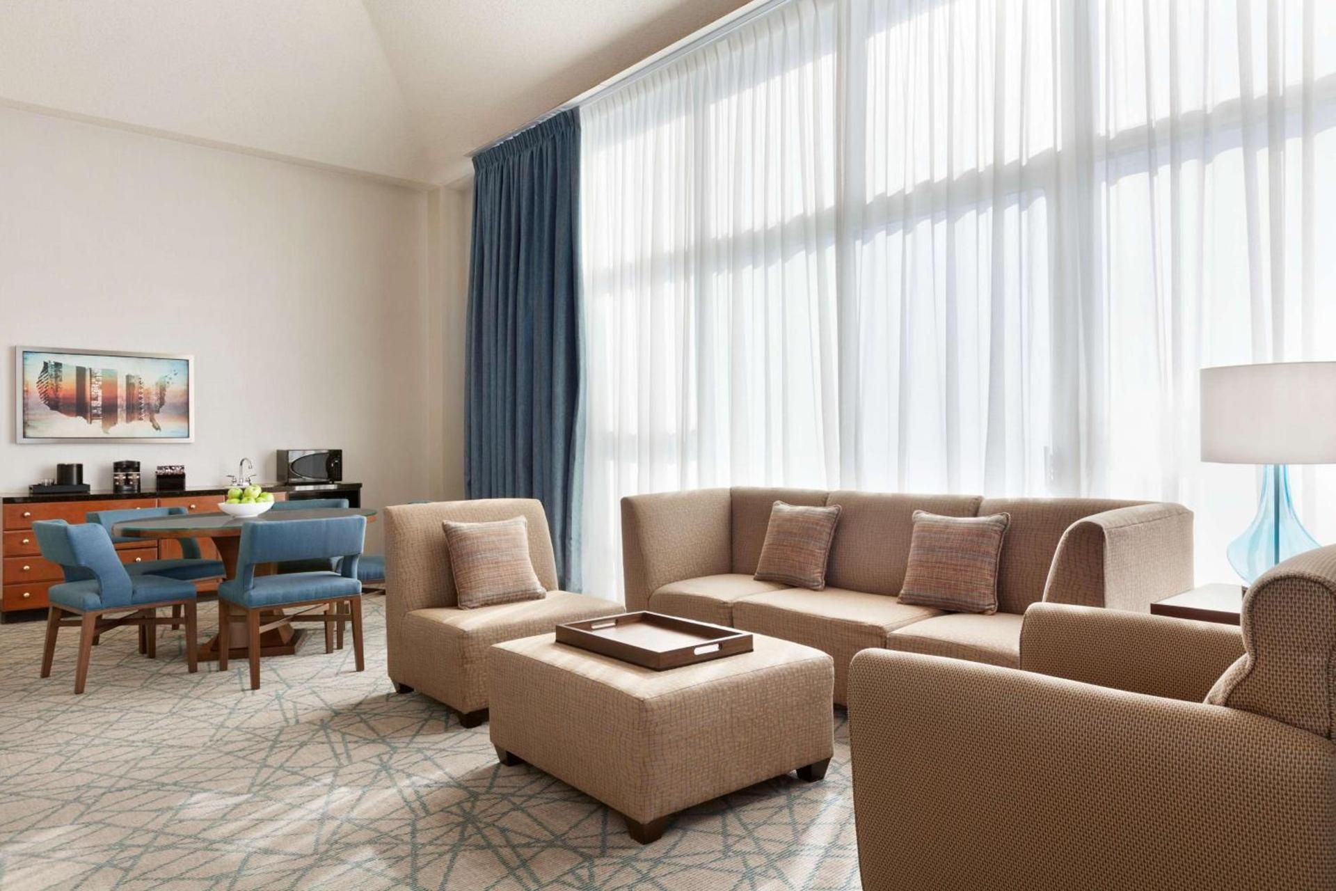 Embassy Suites by Hilton Brea - North Orange County photo 11