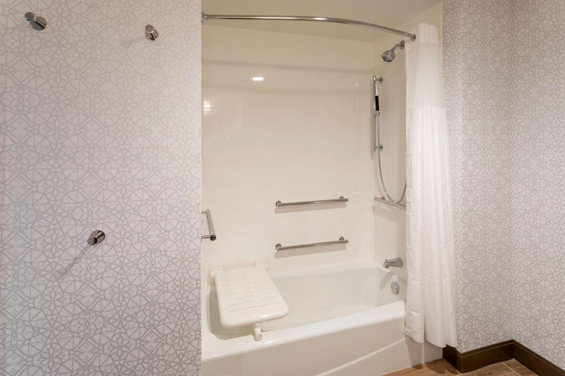 Hampton Inn Eden Prairie Minneapolis photo 27