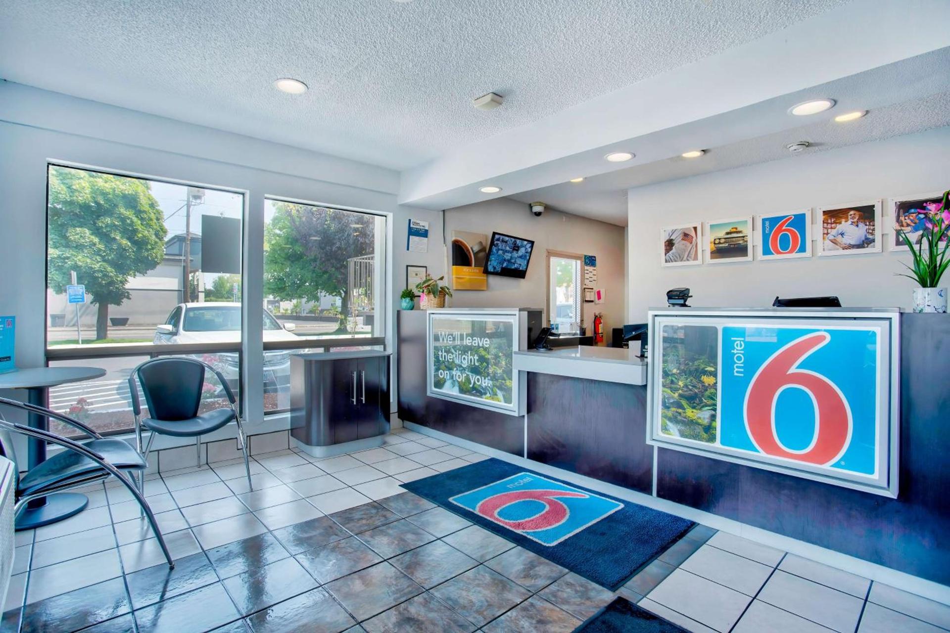 Motel 6-Salem, OR photo 2