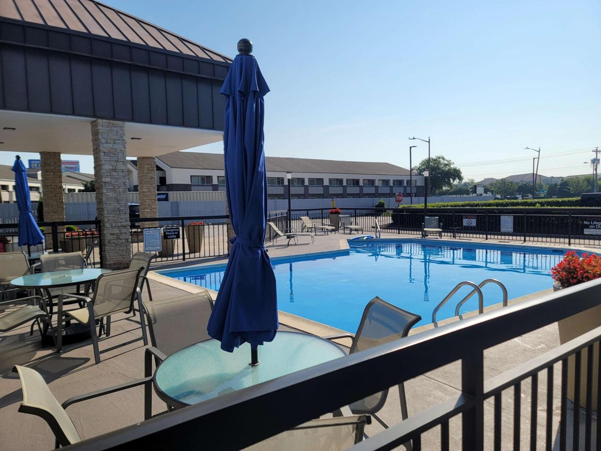Best Western Center Inn photo 8