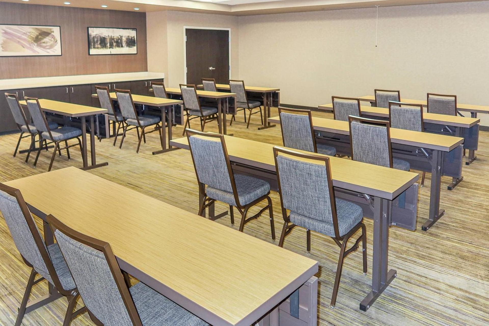 Courtyard by Marriott Potomac Mills Woodbridge photo 40