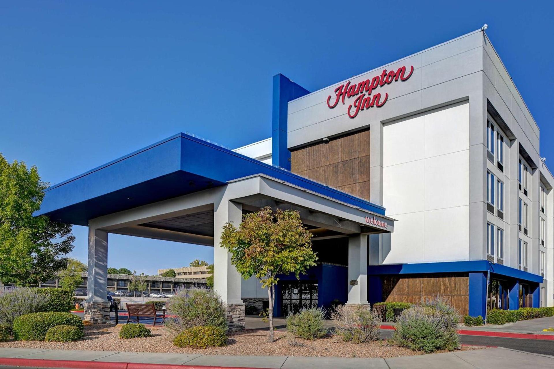Hampton Inn Albuquerque - University/Midtown photo 3