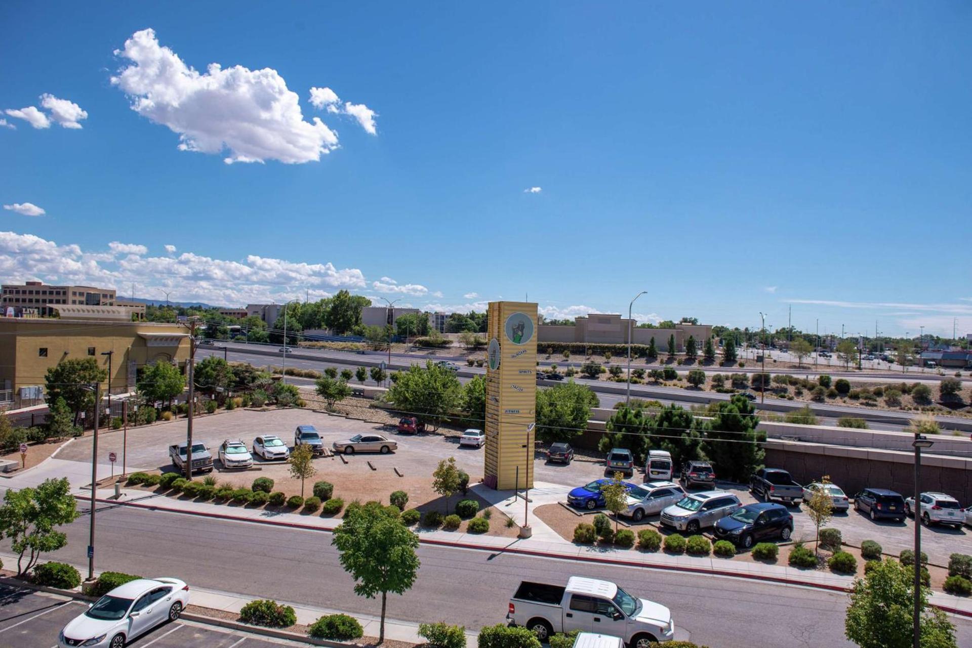 Hampton Inn Albuquerque - University/Midtown photo 6