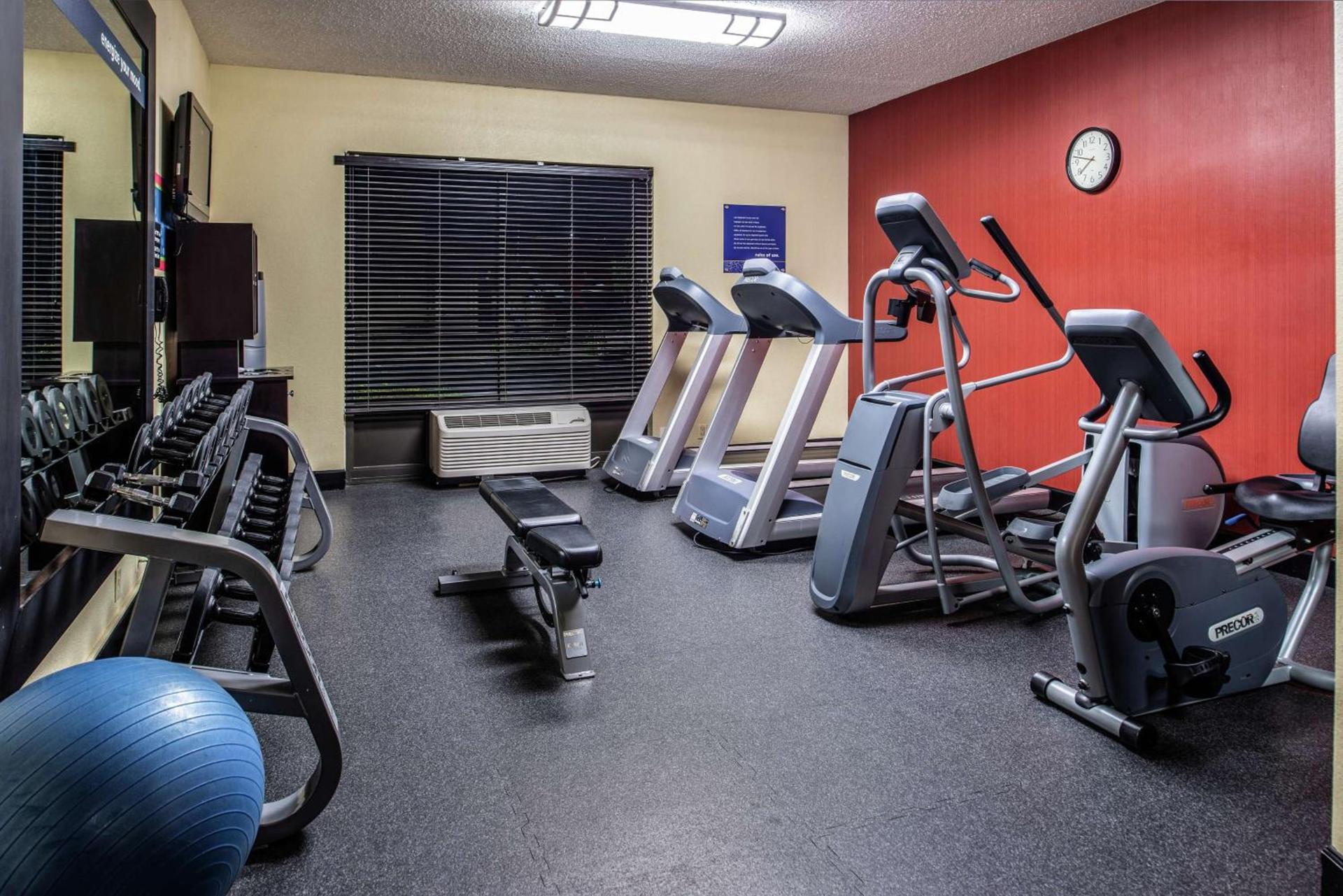 Hampton Inn Albuquerque - University/Midtown photo 26