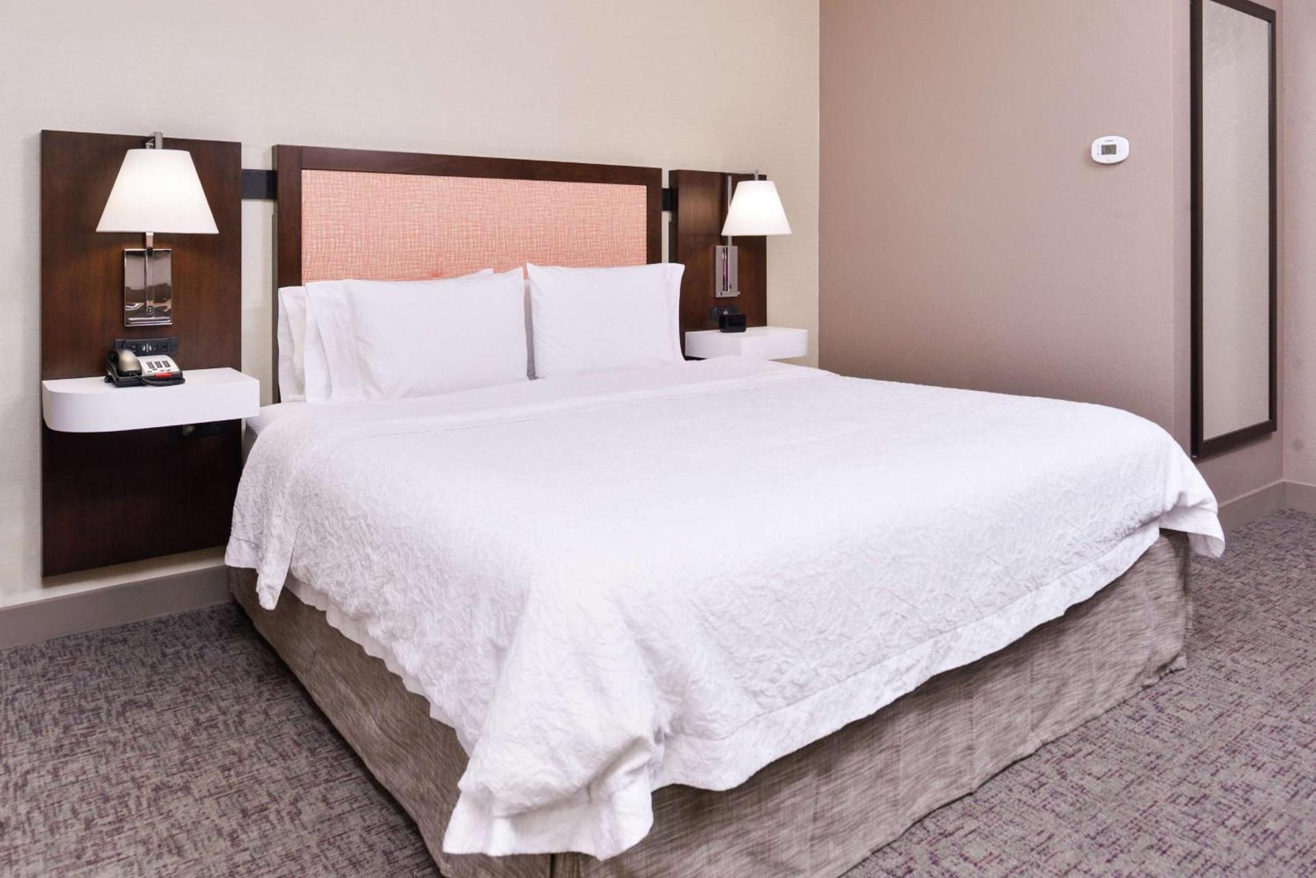 Hampton Inn Albuquerque - University/Midtown photo 34