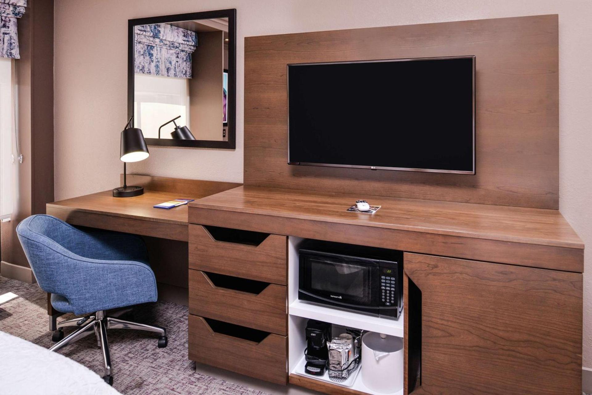 Hampton Inn Albuquerque - University/Midtown photo 47