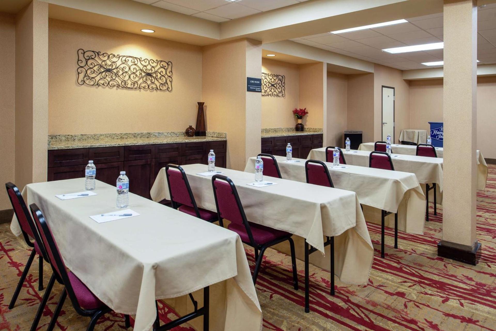 Hampton Inn Albuquerque - University/Midtown photo 54