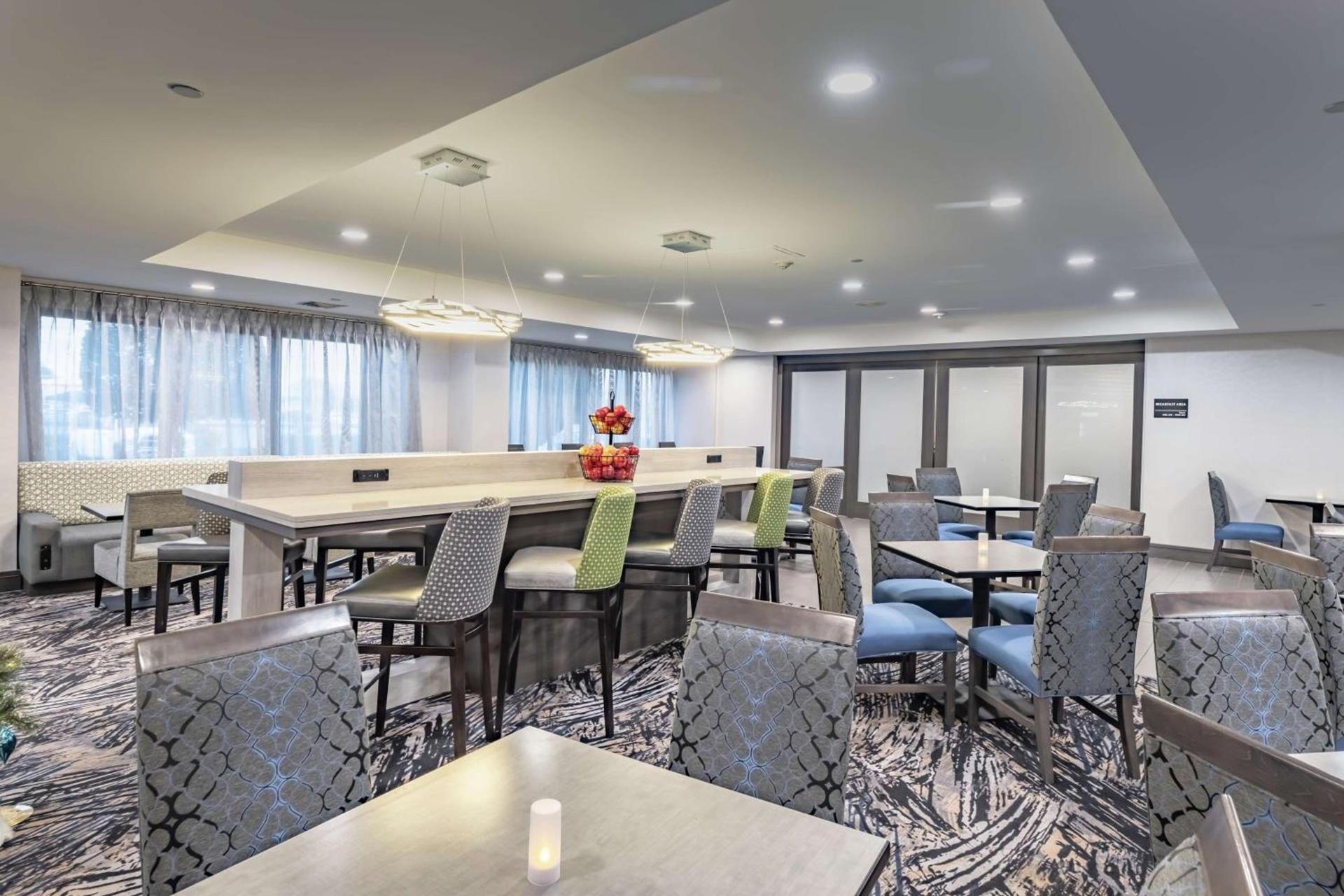 Hampton Inn Waco North photo 4