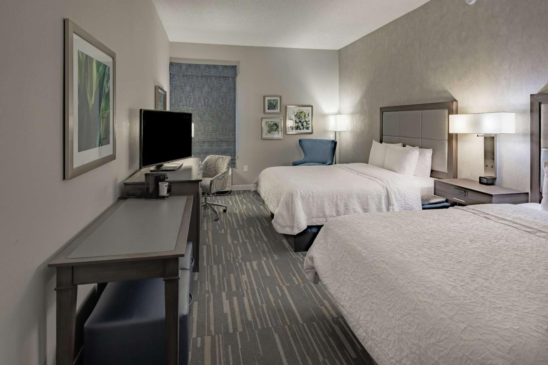 Hampton Inn Waco North photo 16