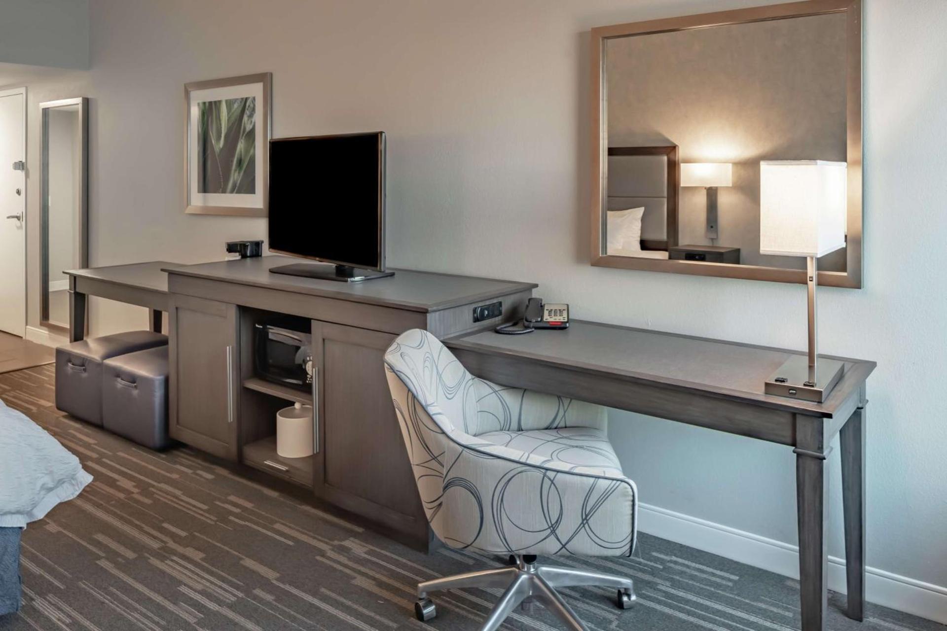 Hampton Inn Waco North photo 22