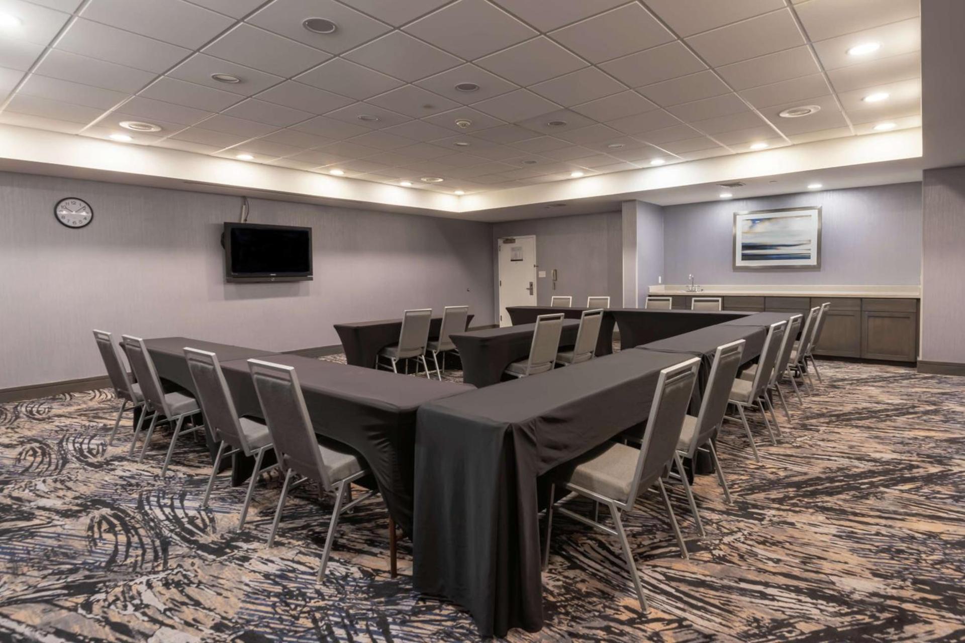 Hampton Inn Waco North photo 26