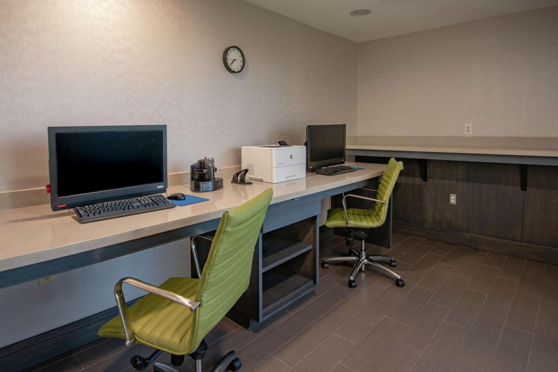 Hampton Inn Waco North photo 30