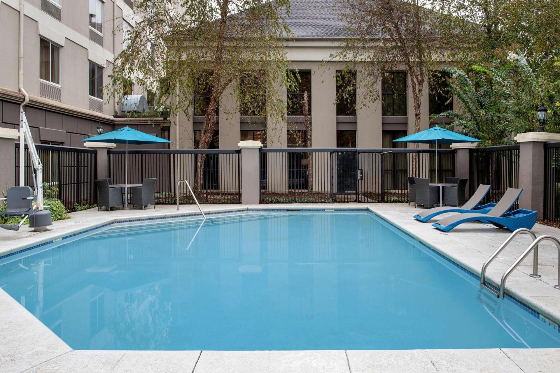 Hampton Inn & Suites Alpharetta-Windward photo 7