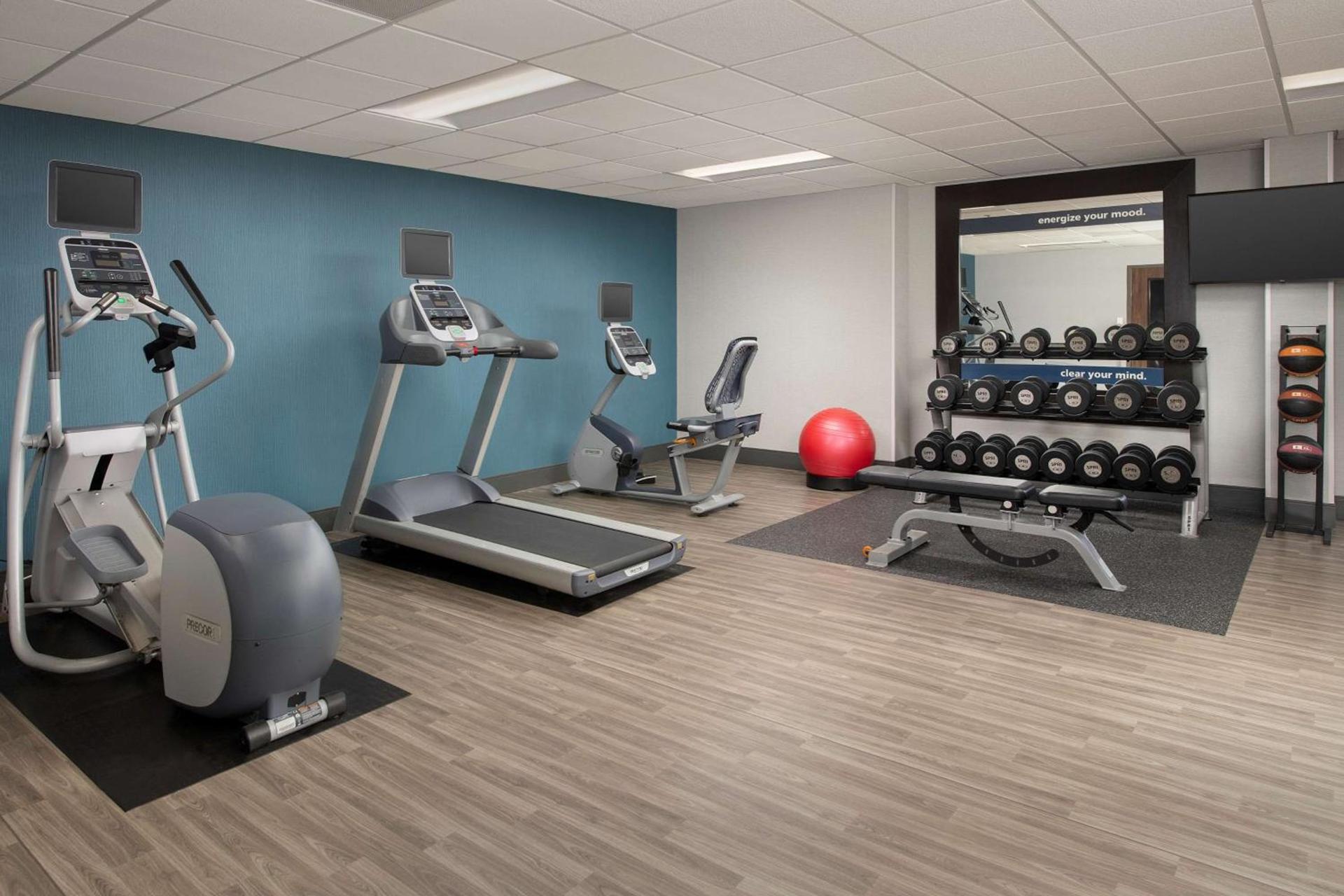 Hampton Inn & Suites Alpharetta-Windward photo 13