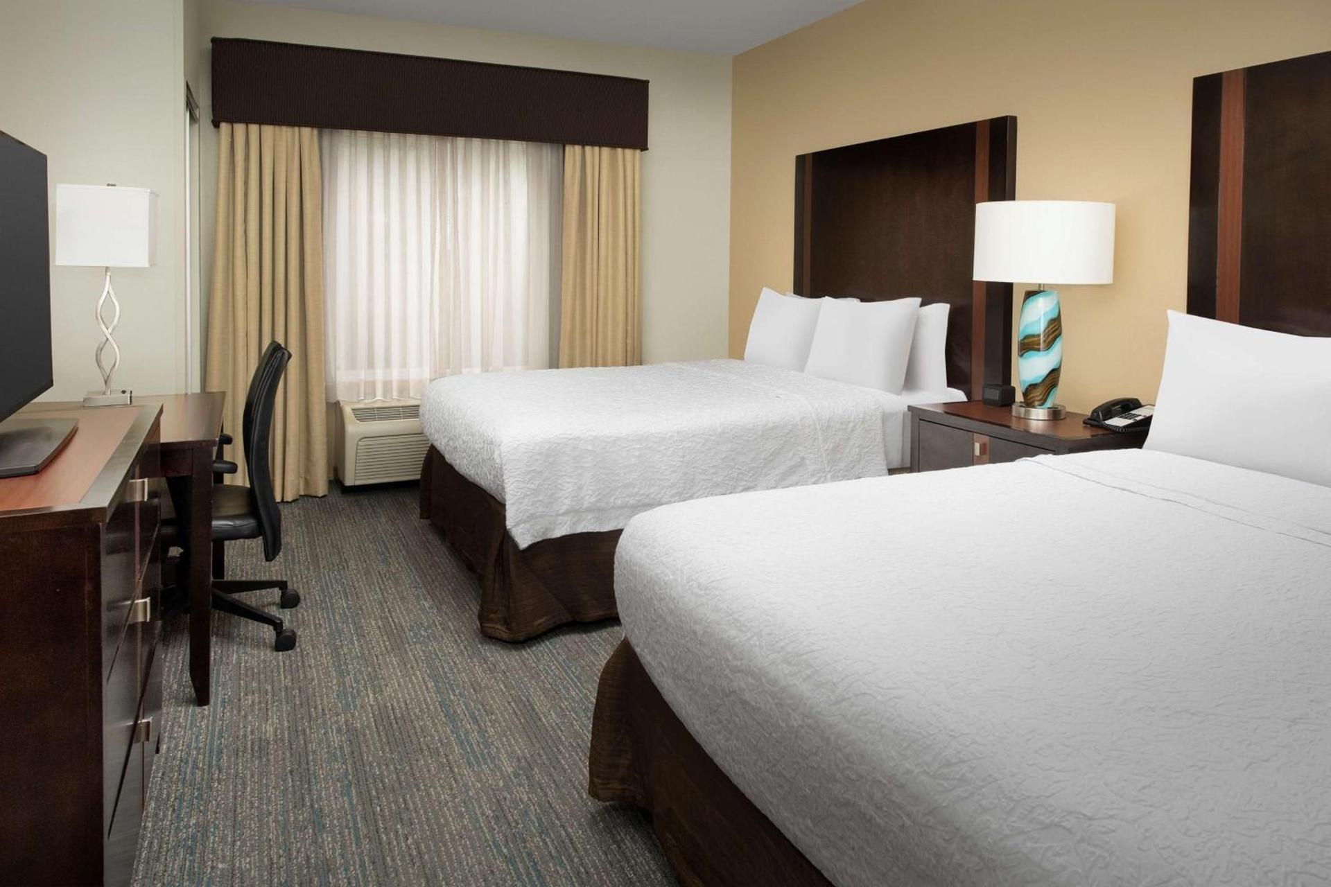 Hampton Inn & Suites Alpharetta-Windward photo 27