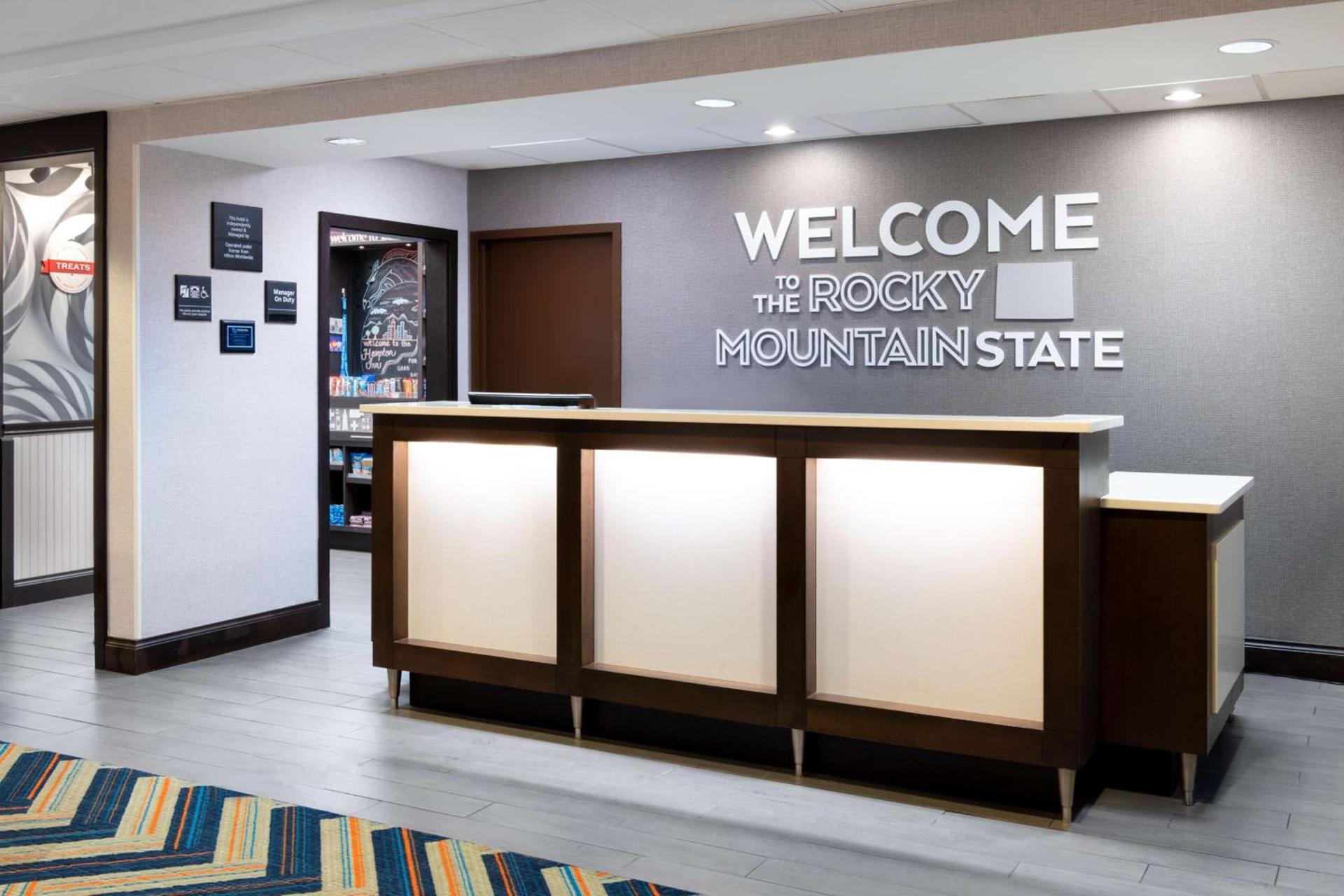 Hampton Inn Denver-International Airport photo 5