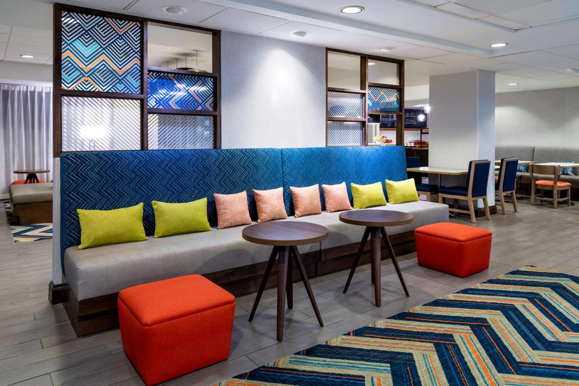 Hampton Inn Denver-International Airport photo 4