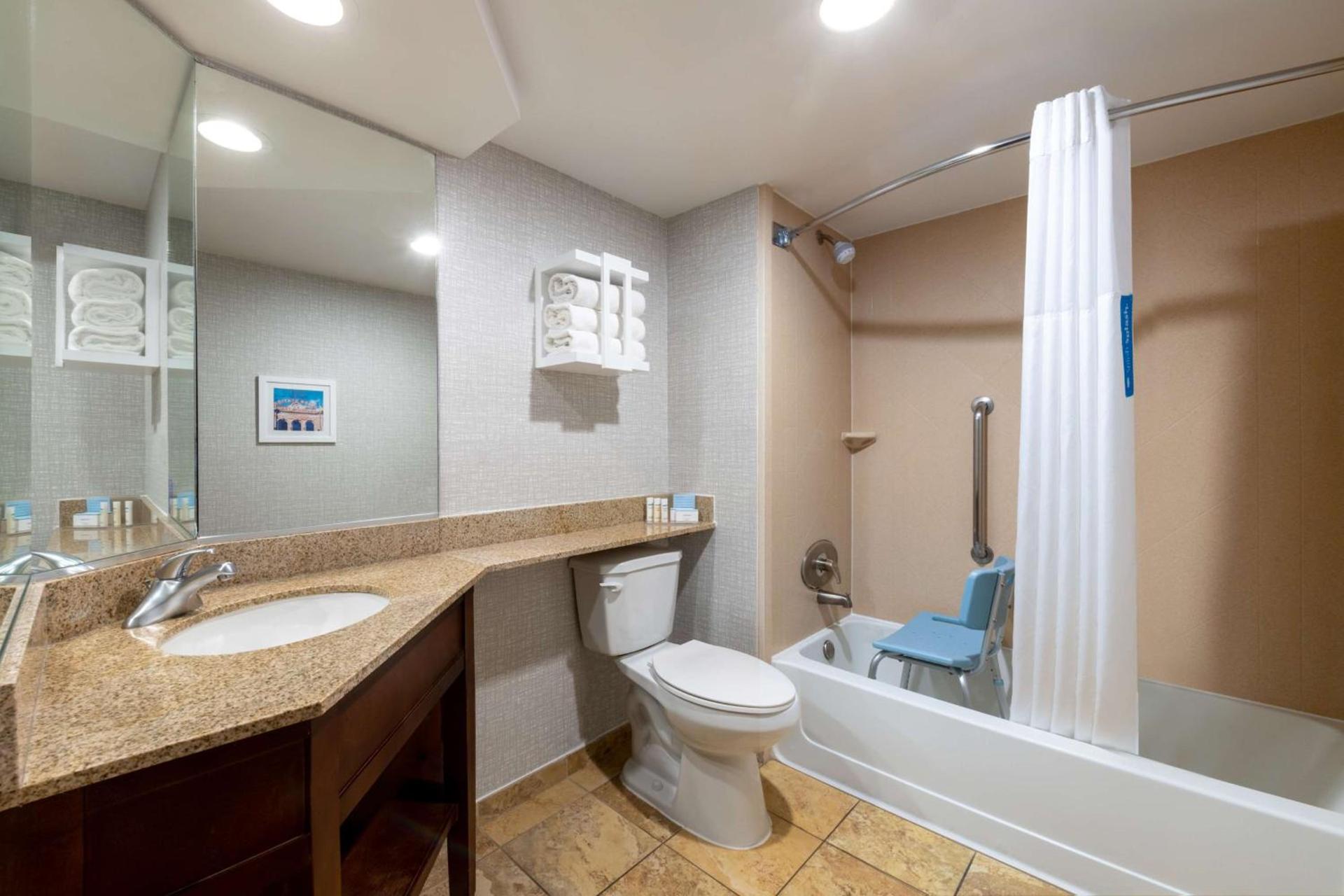 Hampton Inn Denver-International Airport photo 14