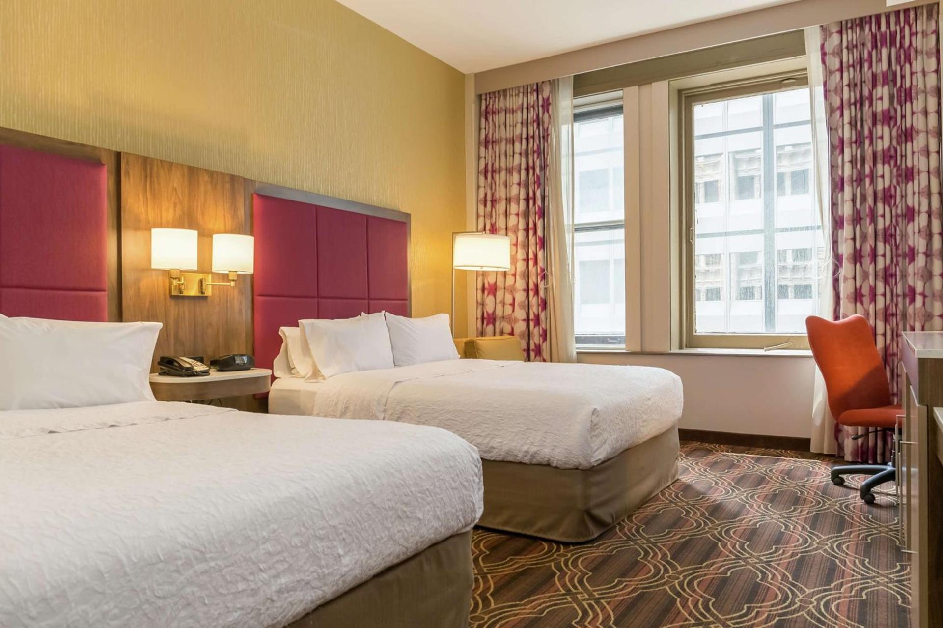 Hampton Inn Majestic Chicago Theatre District photo 22