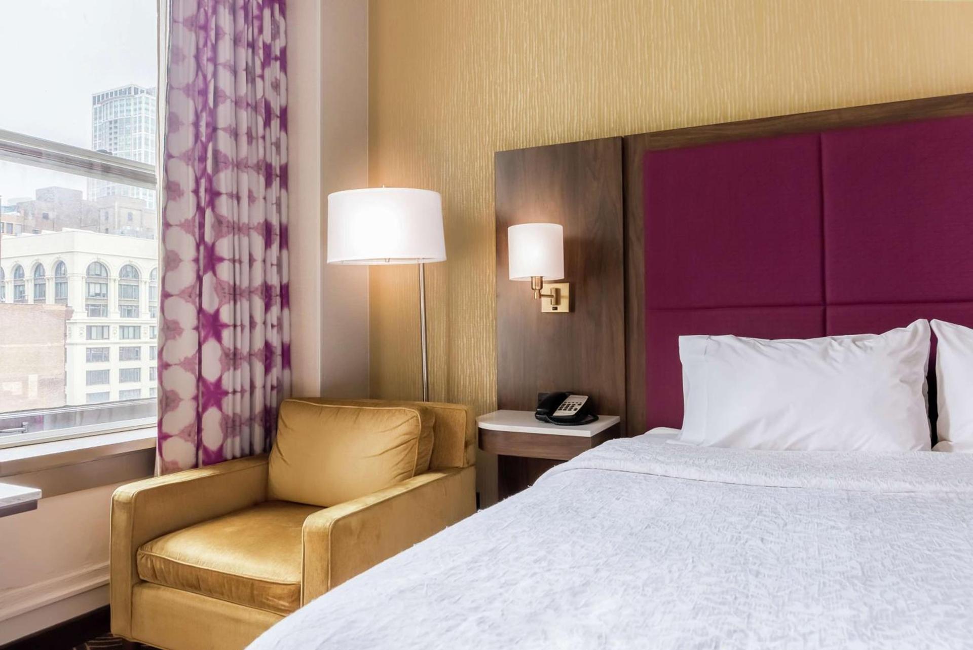 Hampton Inn Majestic Chicago Theatre District photo 24