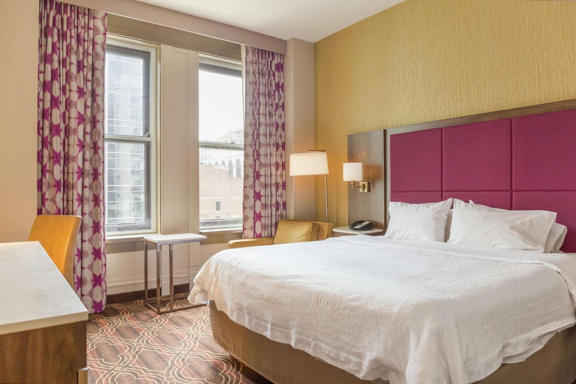 Hampton Inn Majestic Chicago Theatre District photo 28