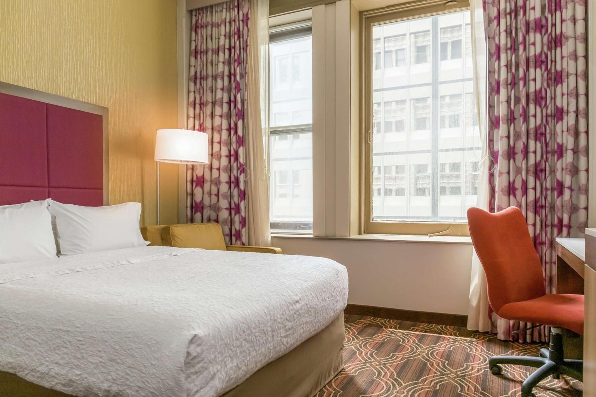 Hampton Inn Majestic Chicago Theatre District photo 29