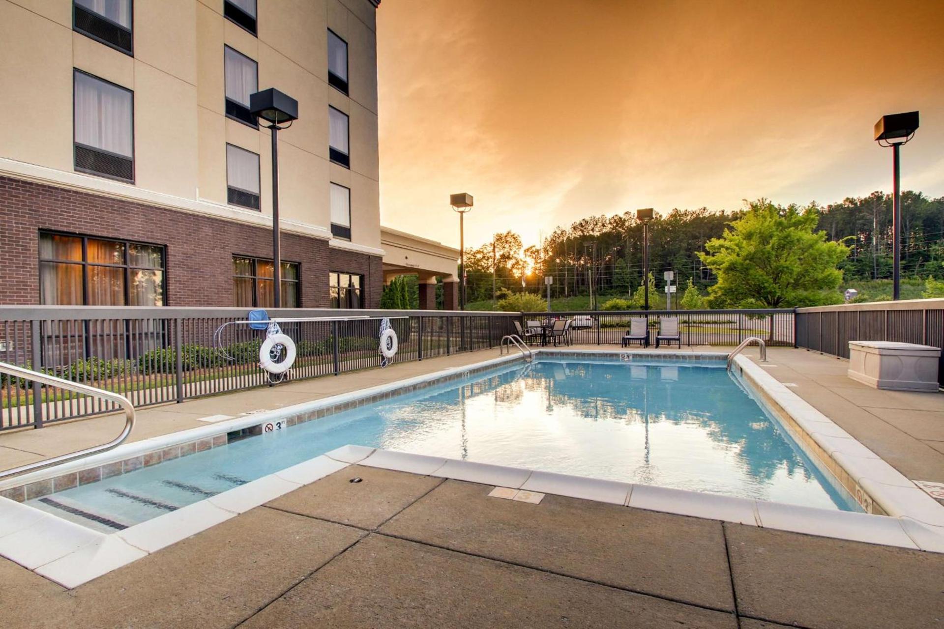 Hampton Inn Birmingham/Leeds photo 14