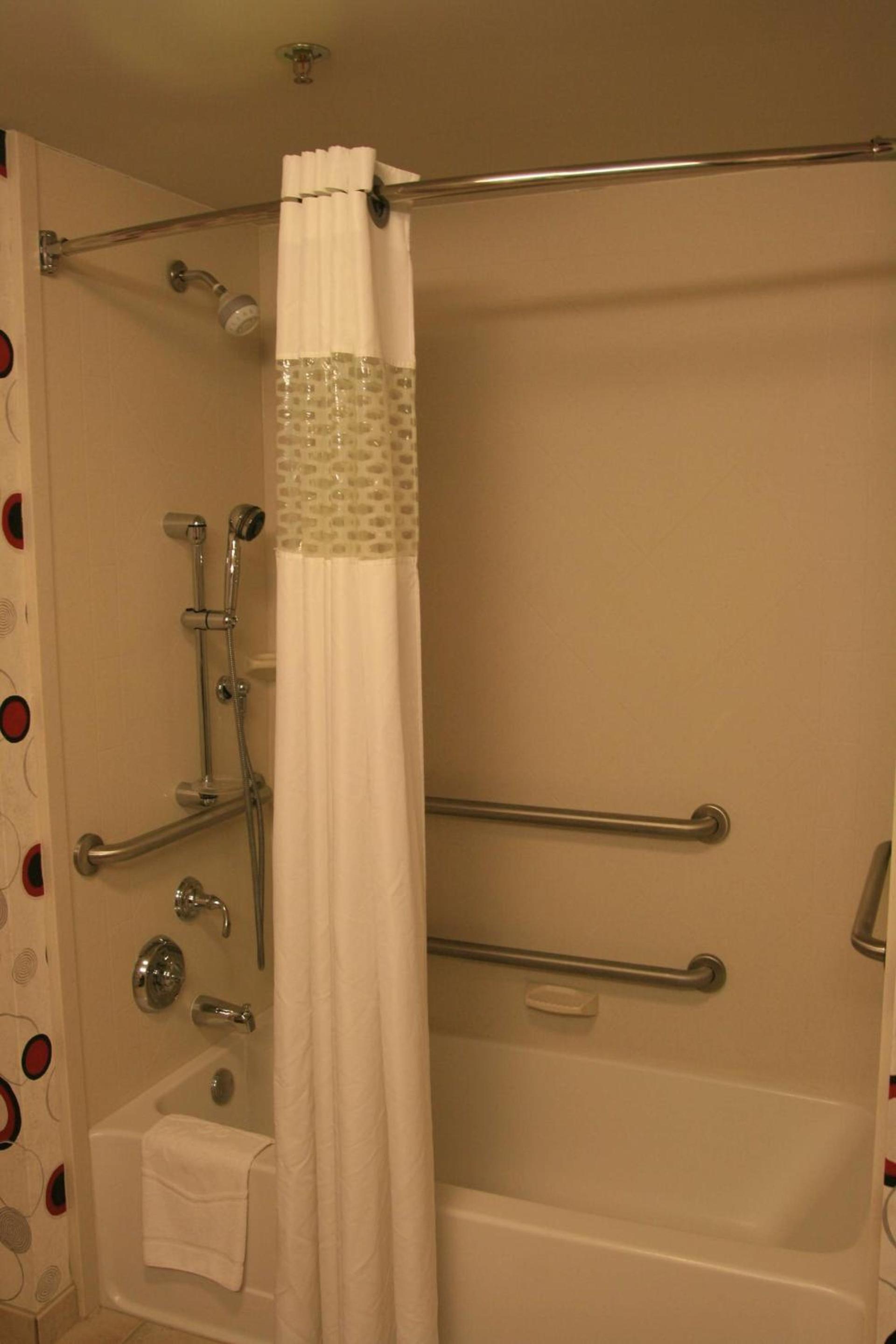Hampton Inn Birmingham/Leeds photo 36