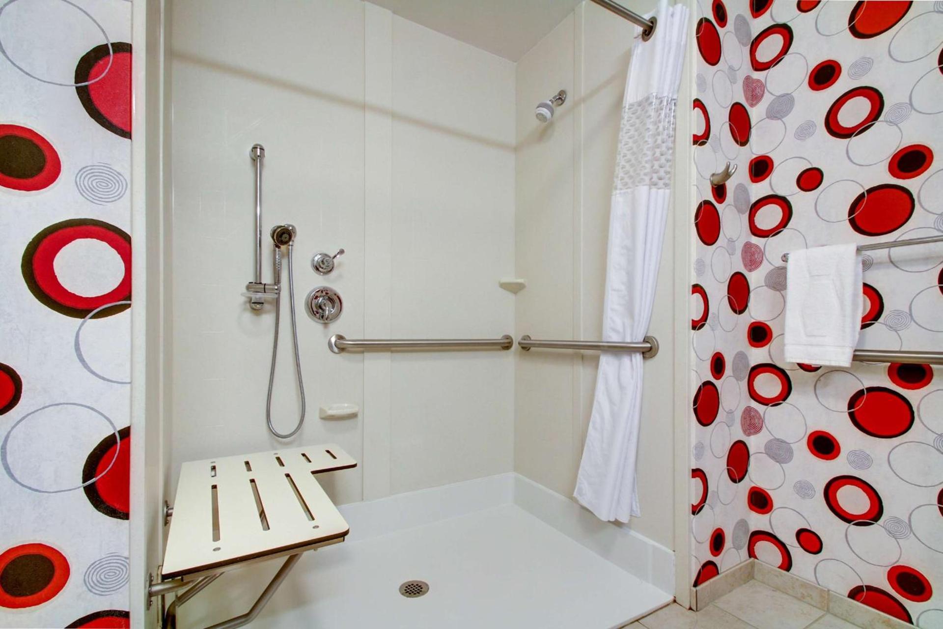 Hampton Inn Birmingham/Leeds photo 40