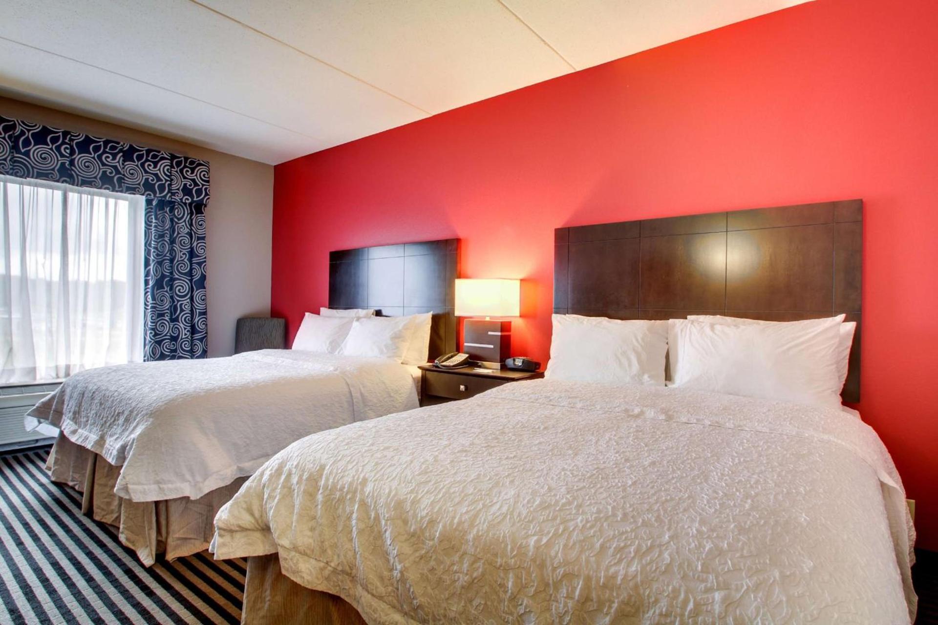 Hampton Inn Birmingham/Leeds photo 41