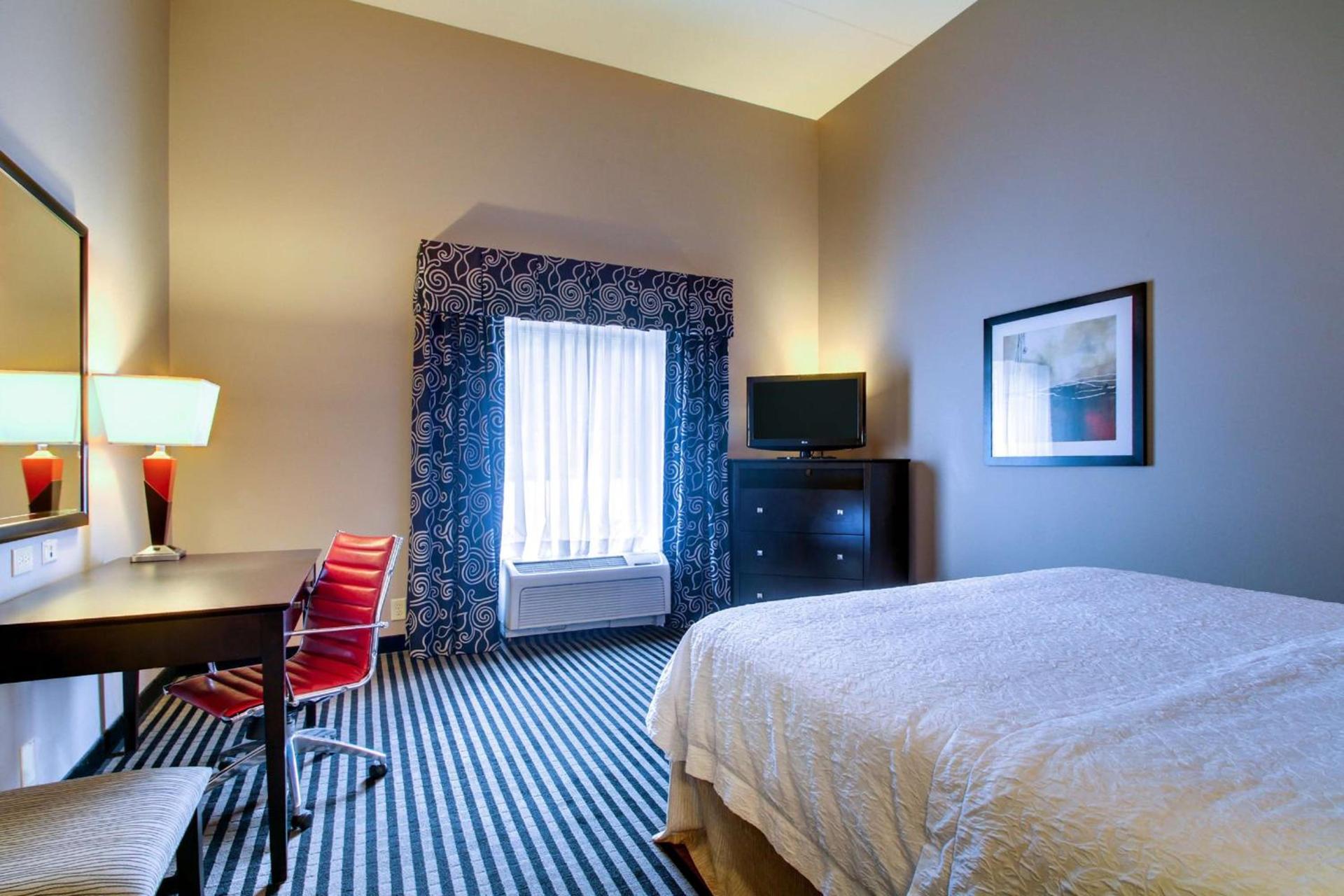 Hampton Inn Birmingham/Leeds photo 43