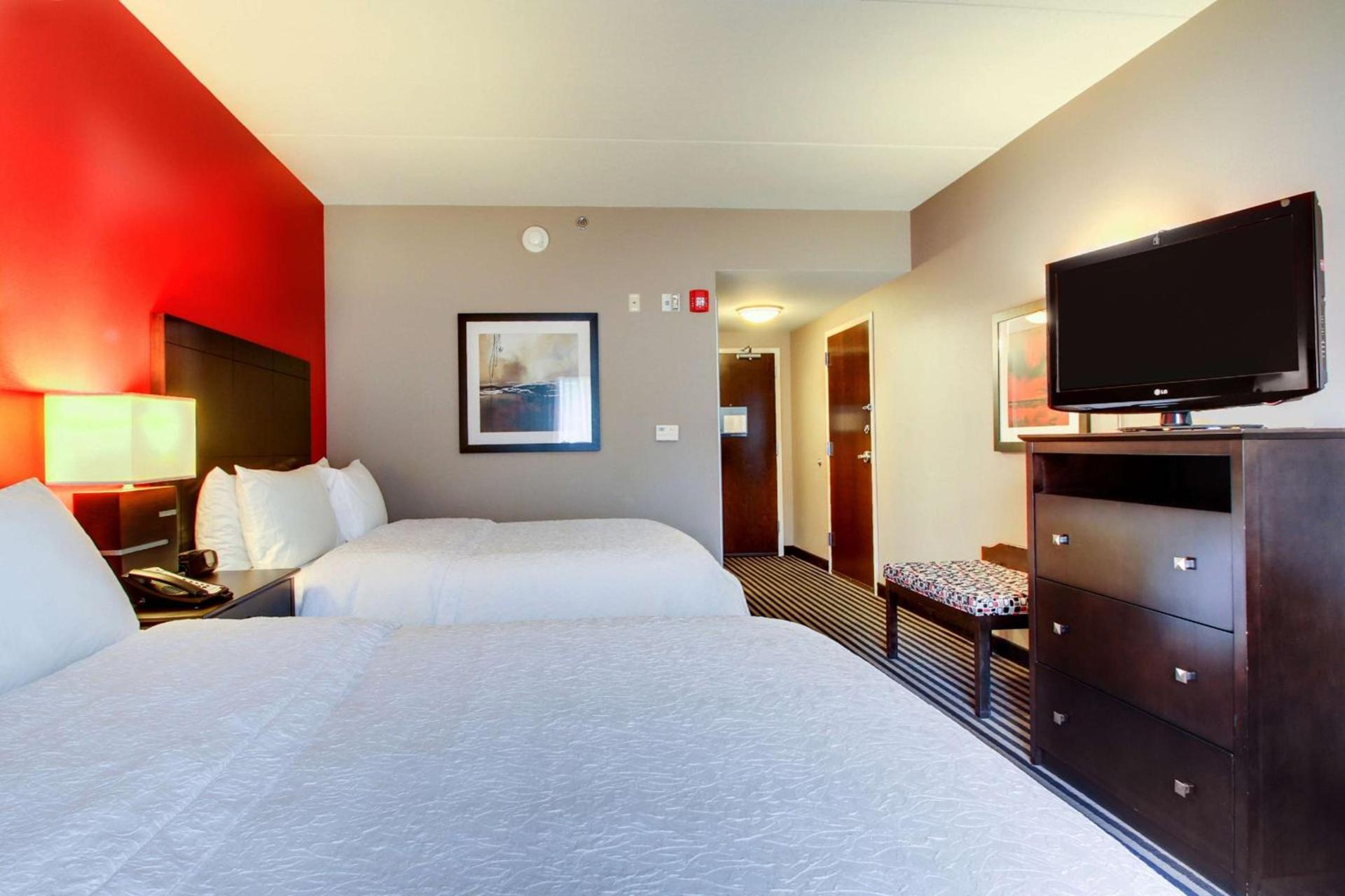 Hampton Inn Birmingham/Leeds photo 46
