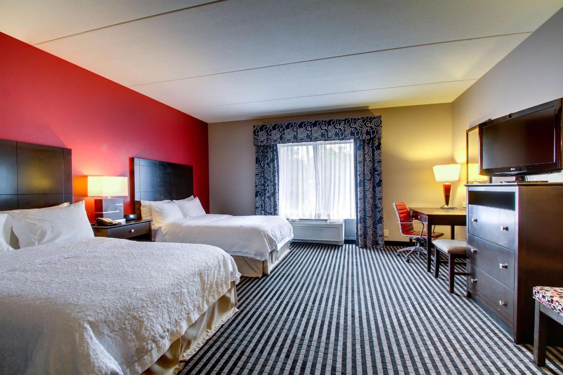 Hampton Inn Birmingham/Leeds photo 49
