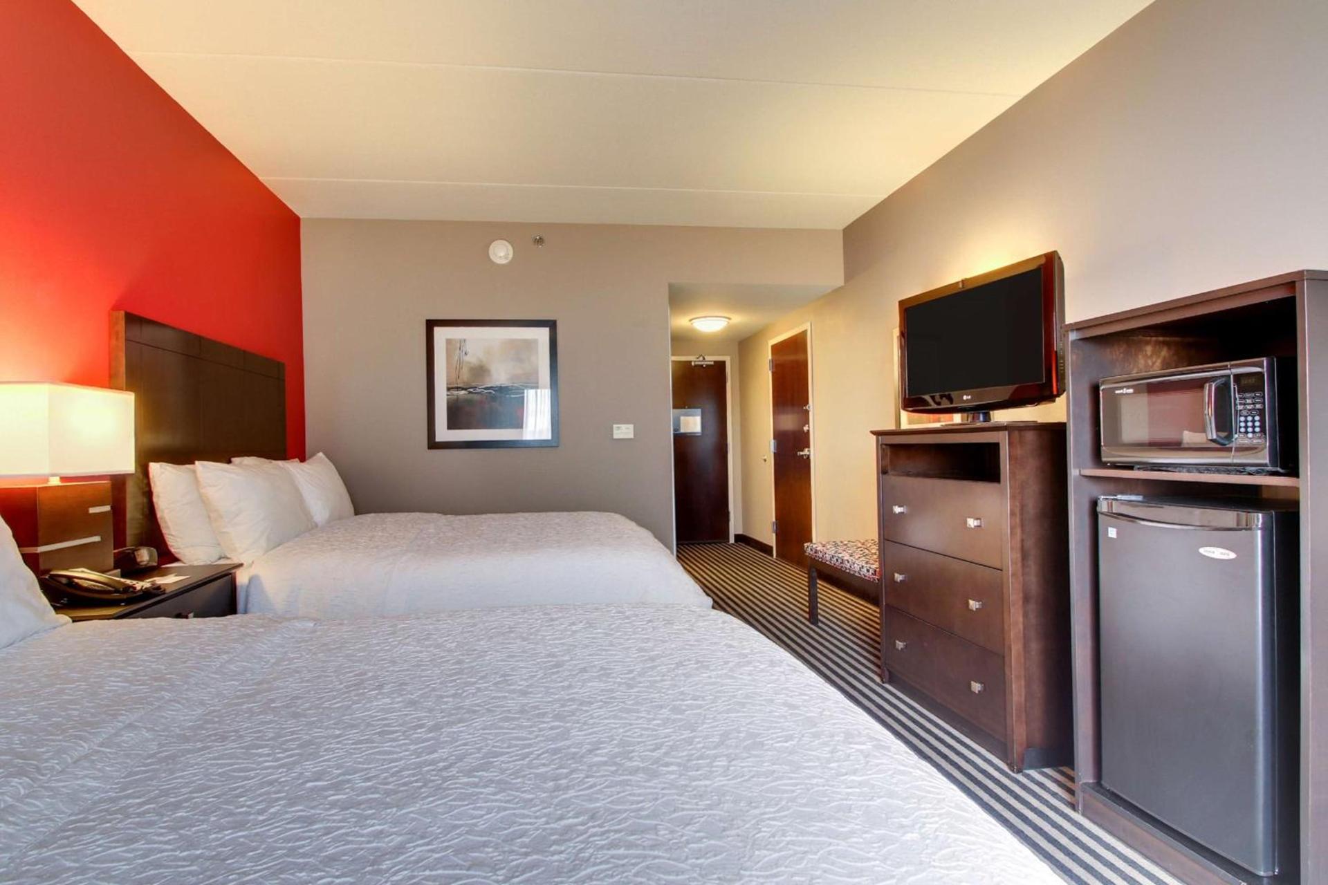 Hampton Inn Birmingham/Leeds photo 55
