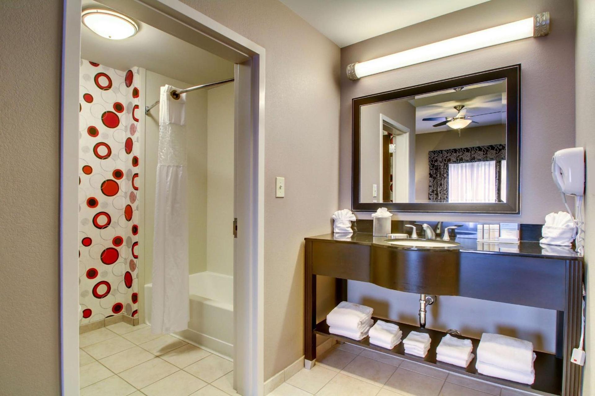 Hampton Inn Birmingham/Leeds photo 56