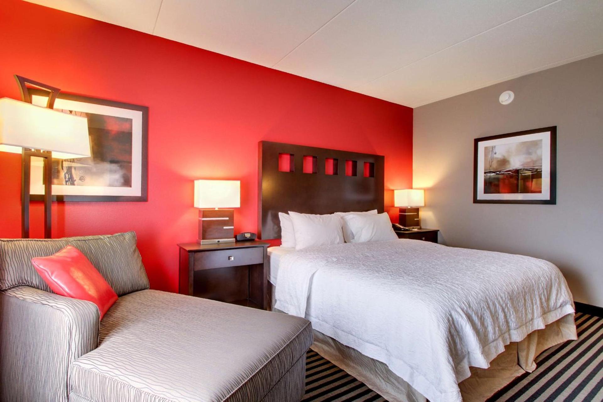Hampton Inn Birmingham/Leeds photo 57