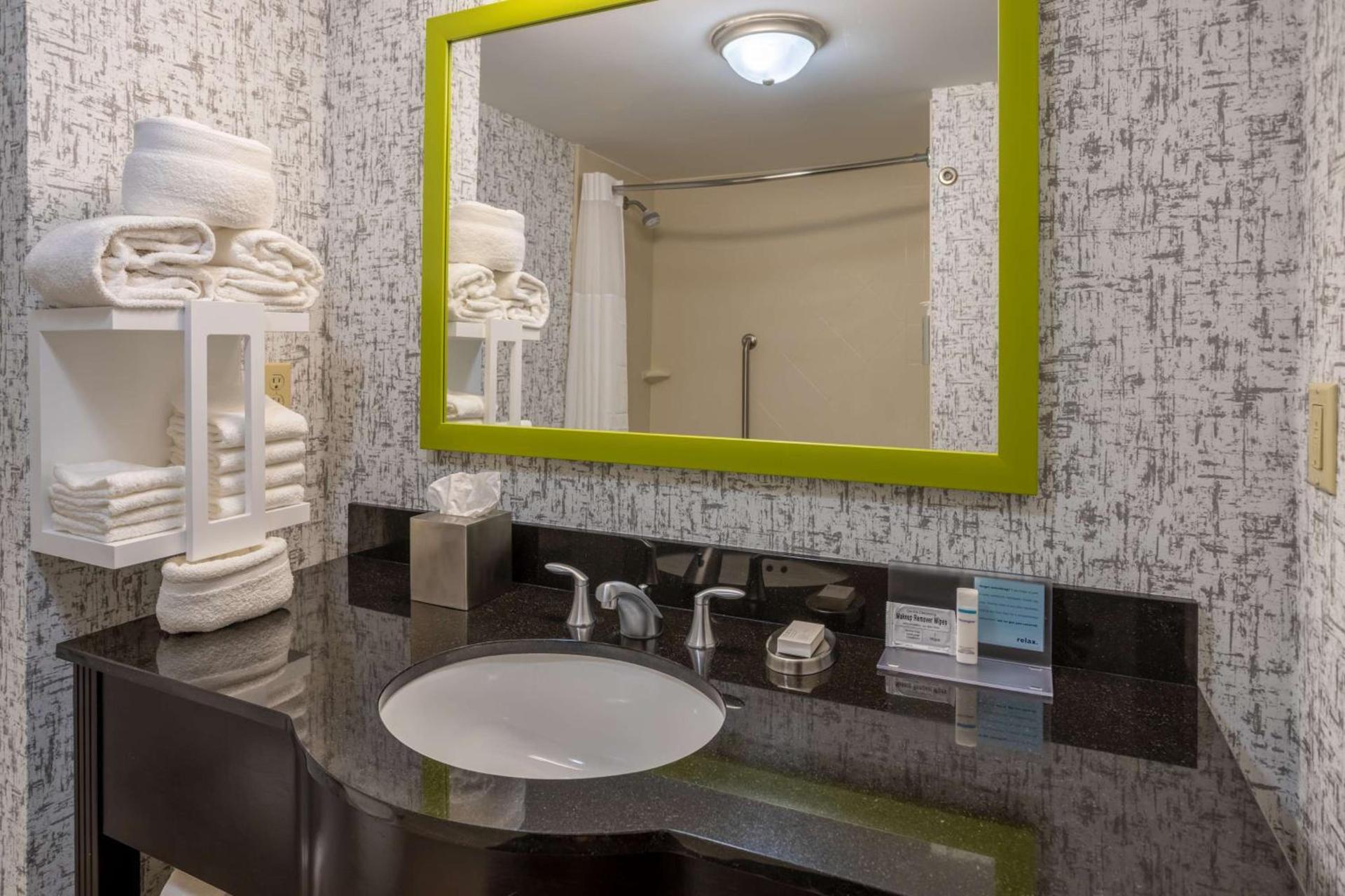 Hampton Inn Birmingham/Leeds photo 63