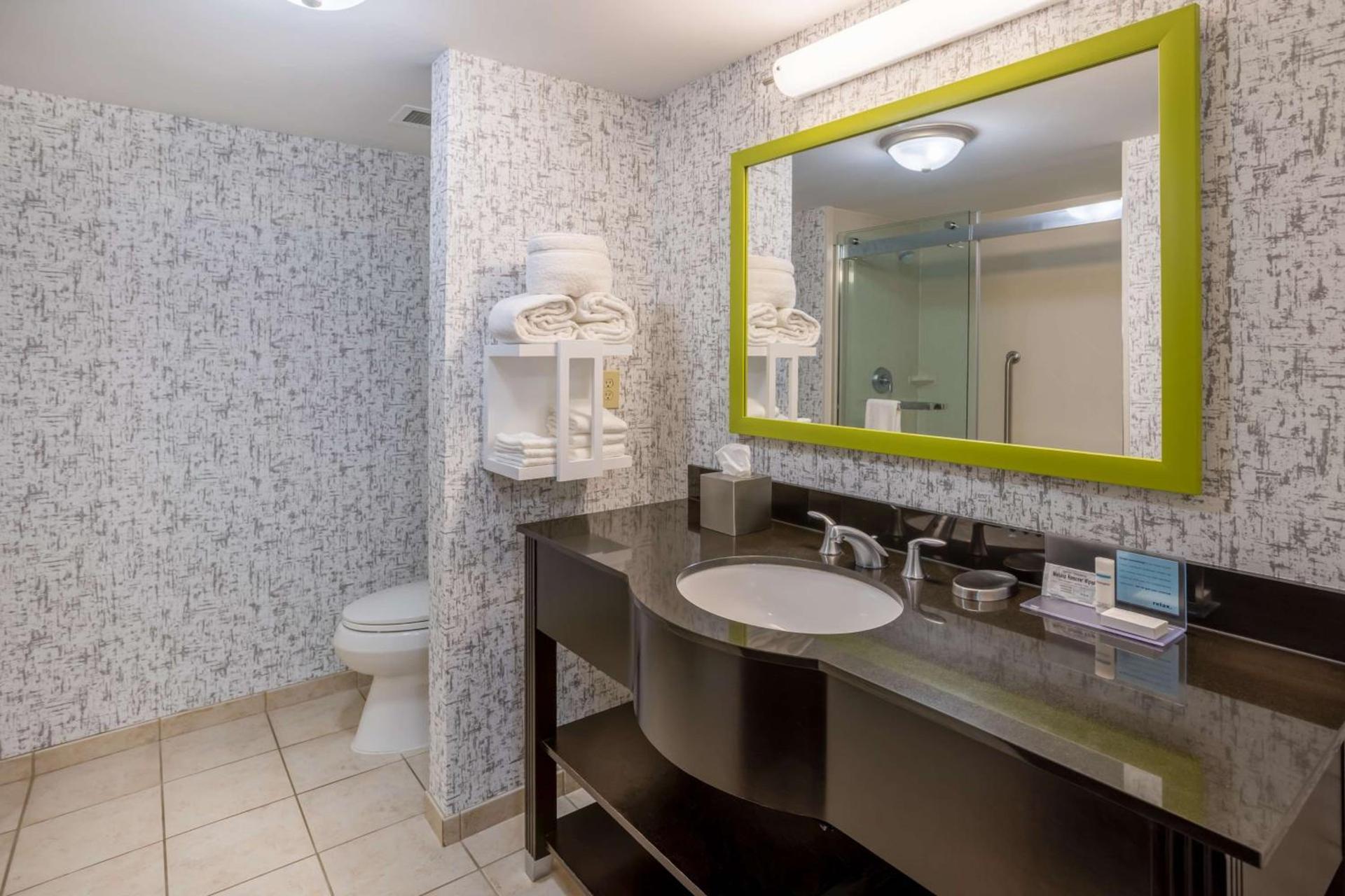 Hampton Inn Birmingham/Leeds photo 64