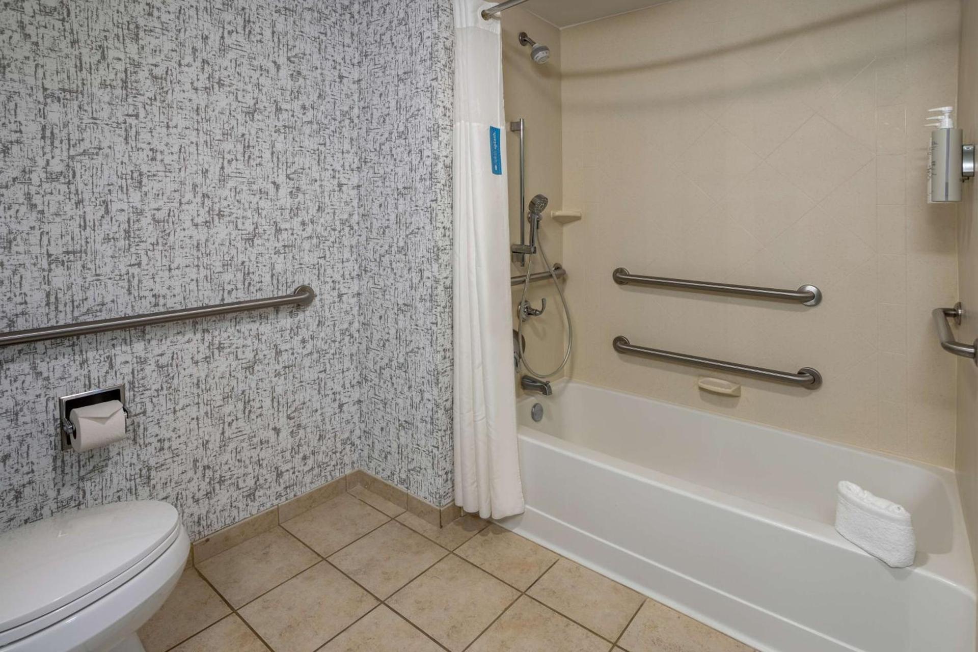 Hampton Inn Birmingham/Leeds photo 65