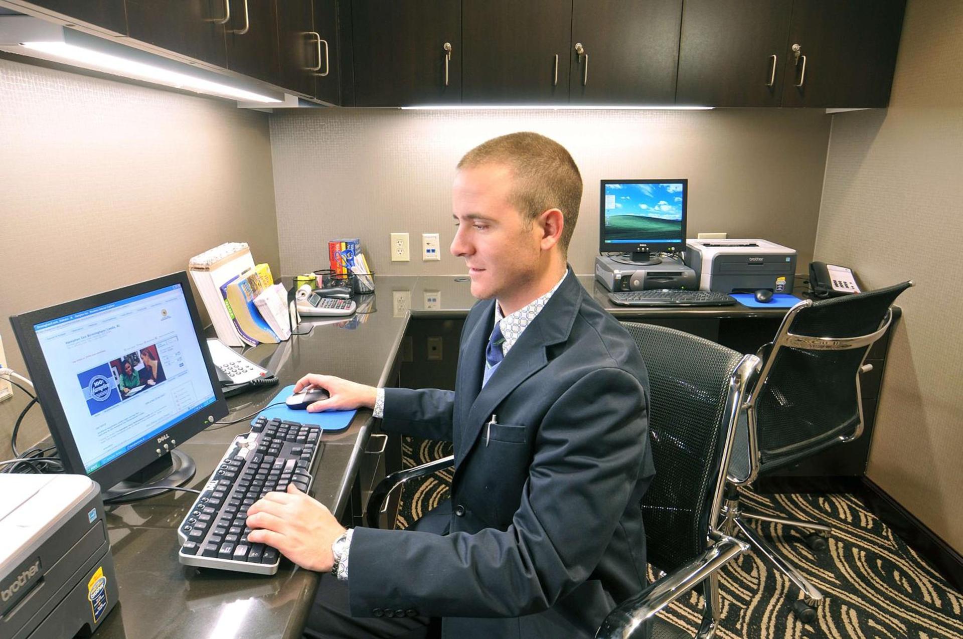 Hampton Inn Birmingham/Leeds photo 81