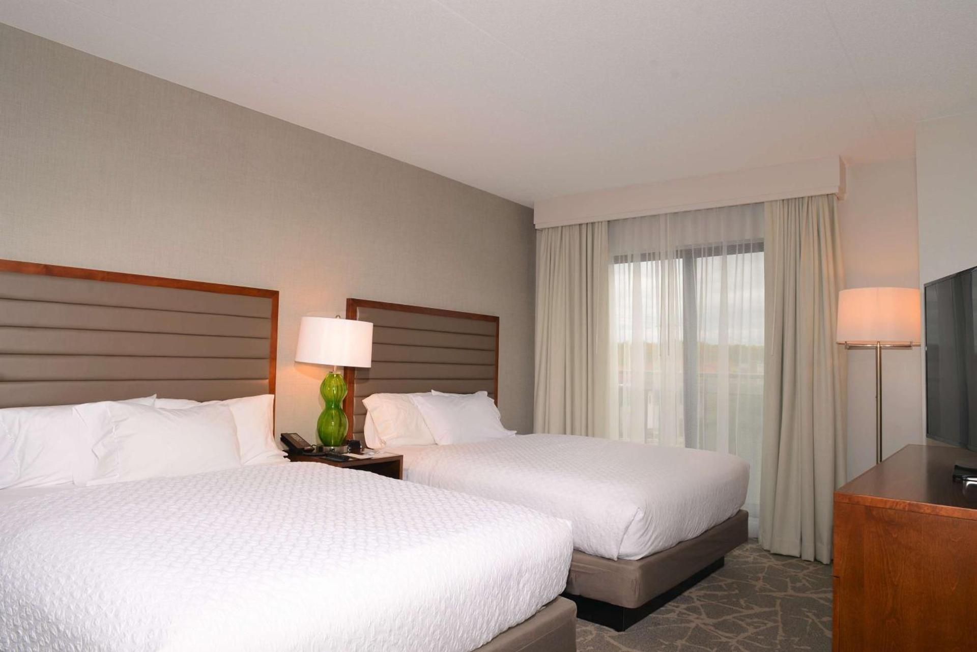 Embassy Suites by Hilton Boston Marlborough photo 14