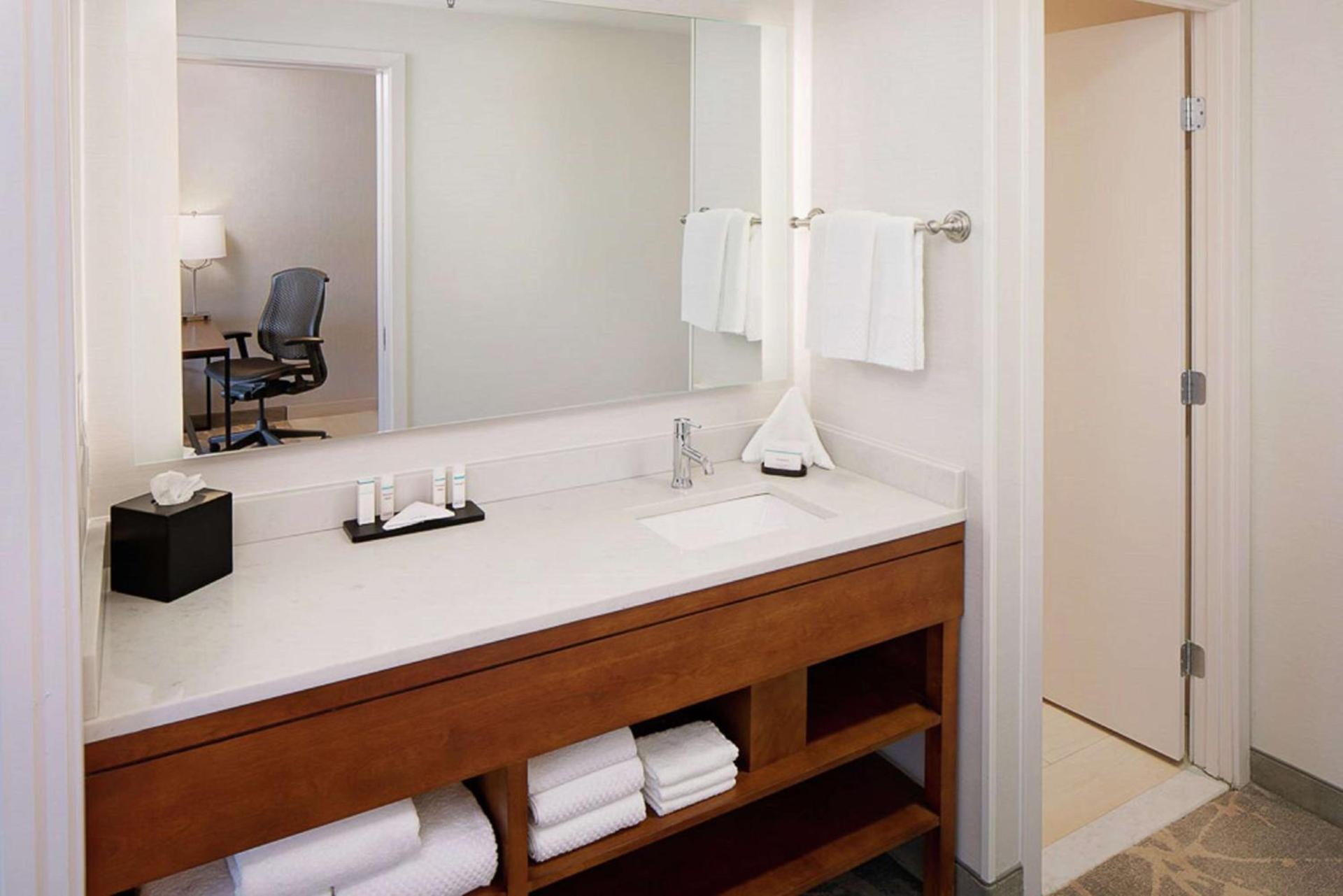 Embassy Suites by Hilton Boston Marlborough photo 16