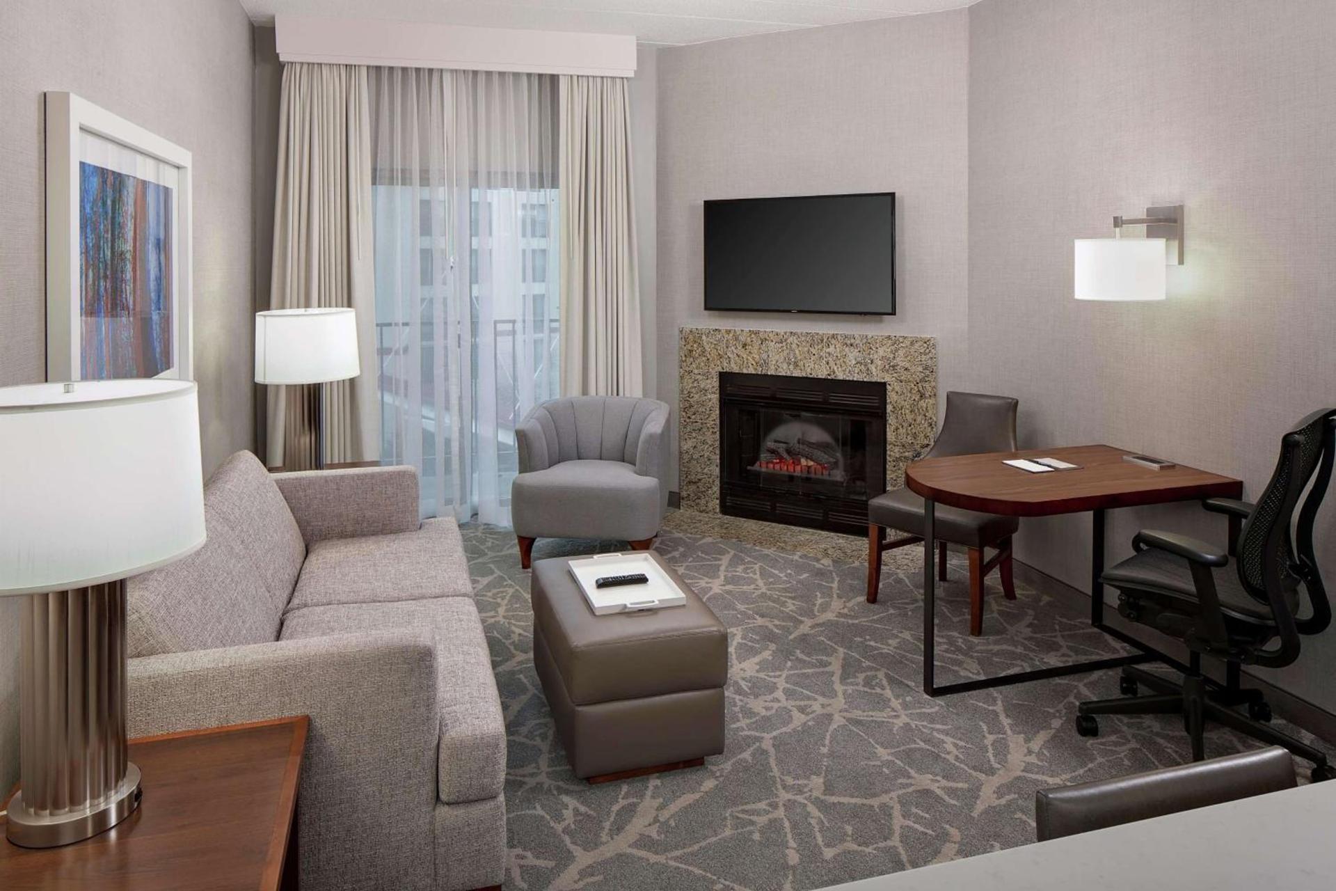 Embassy Suites by Hilton Boston Marlborough photo 33