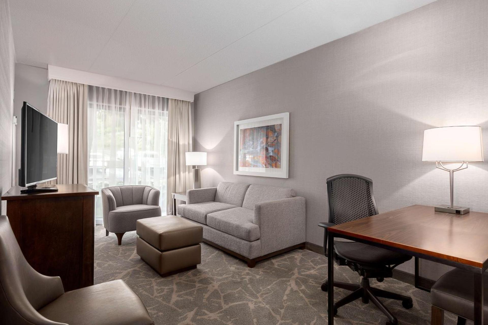 Embassy Suites by Hilton Boston Marlborough photo 34